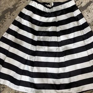 Choles Black & White Stripped Skirt